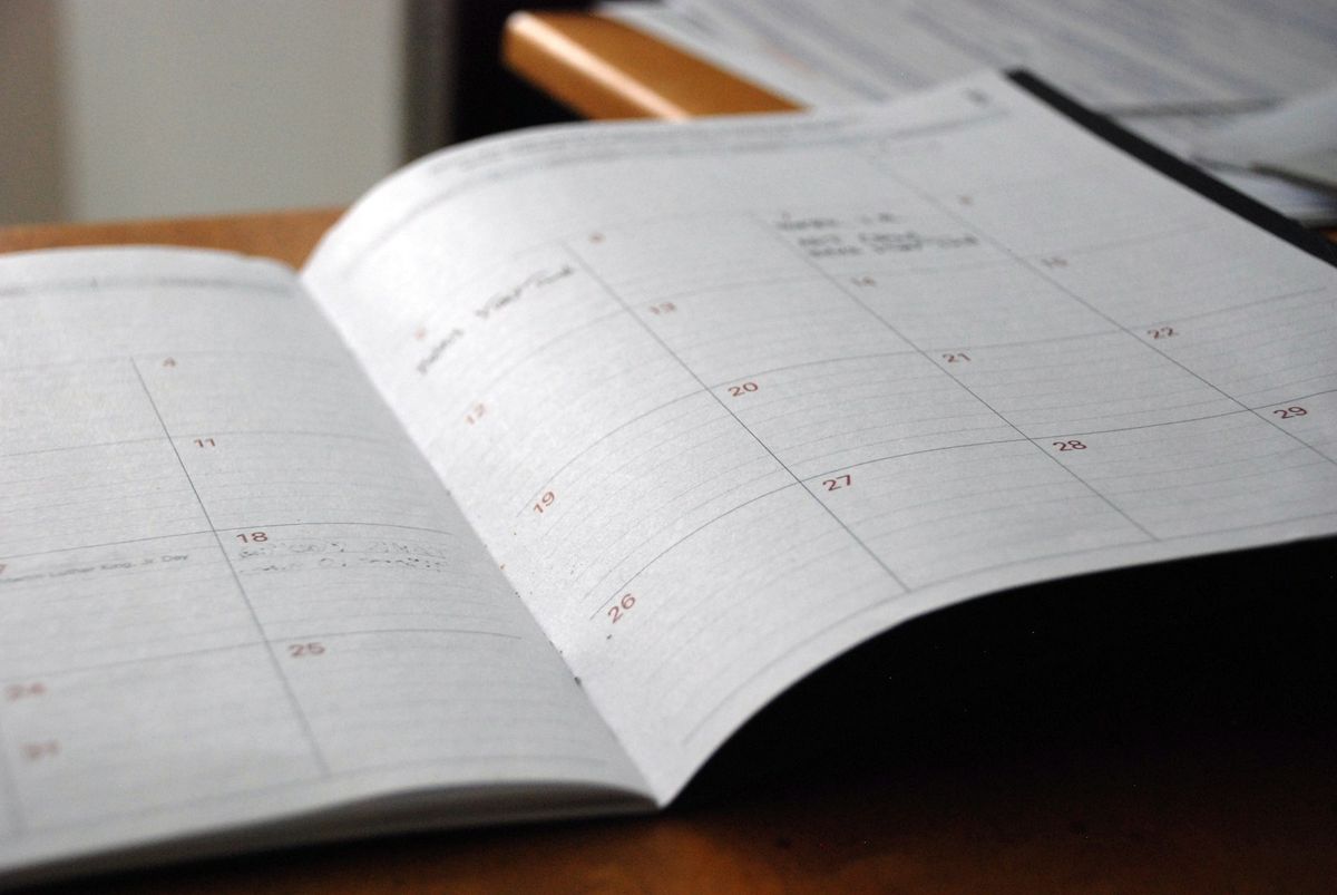 Veggkalender med maanedsoversikt for planlegging